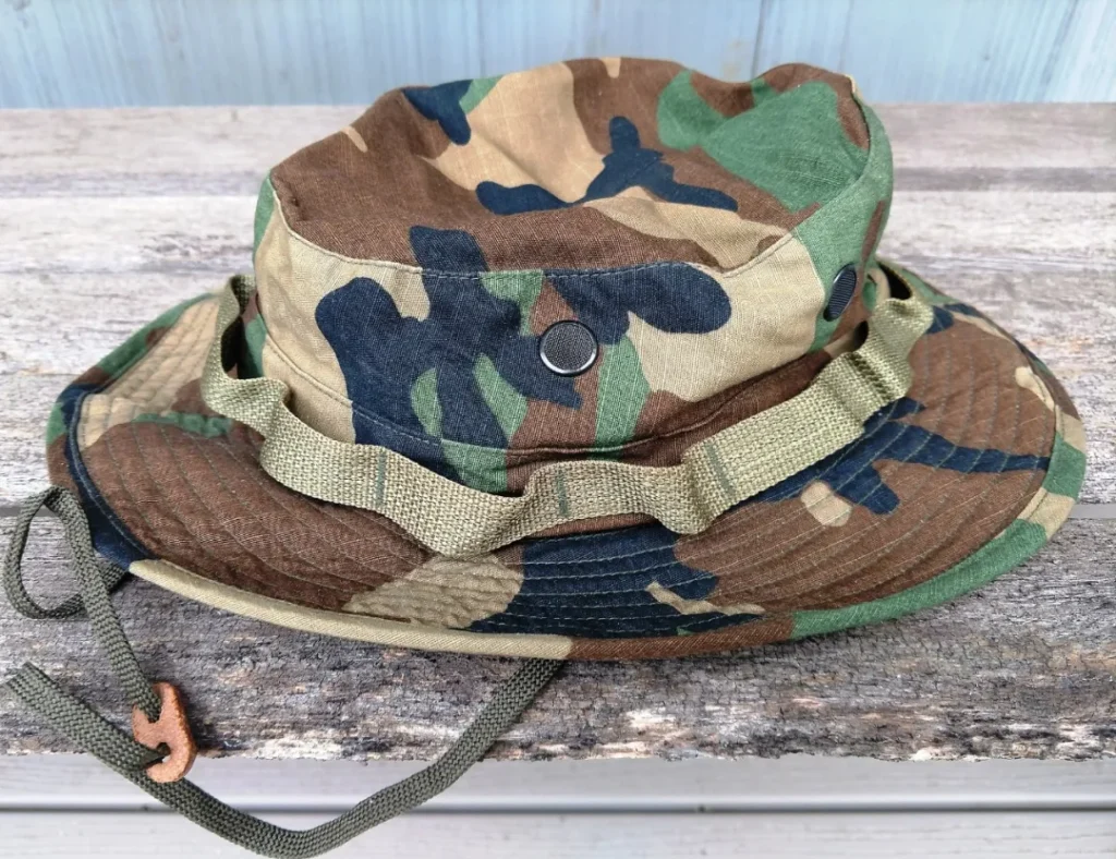 ▲ Chapeau Bonnie de l'armée américaine