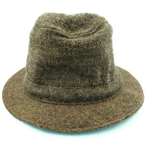 ▲ Chapeau bob en laine irlandaise