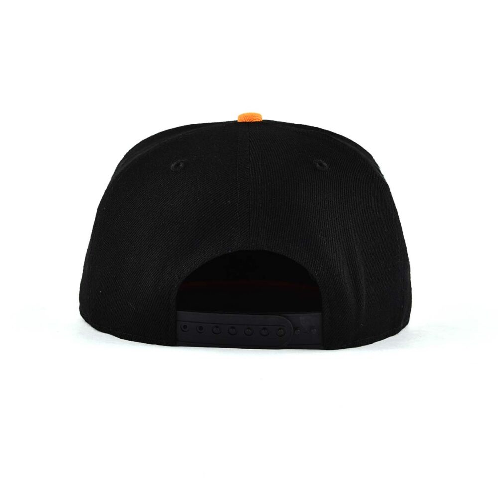 Aung-Crown-preto-snapback-com-um-fecho-plástico-preto-snap-ACNA2011129 Aung-Crown-preto-snapback-com-um-fecho-plástico-preto-snap-ACNA2011129