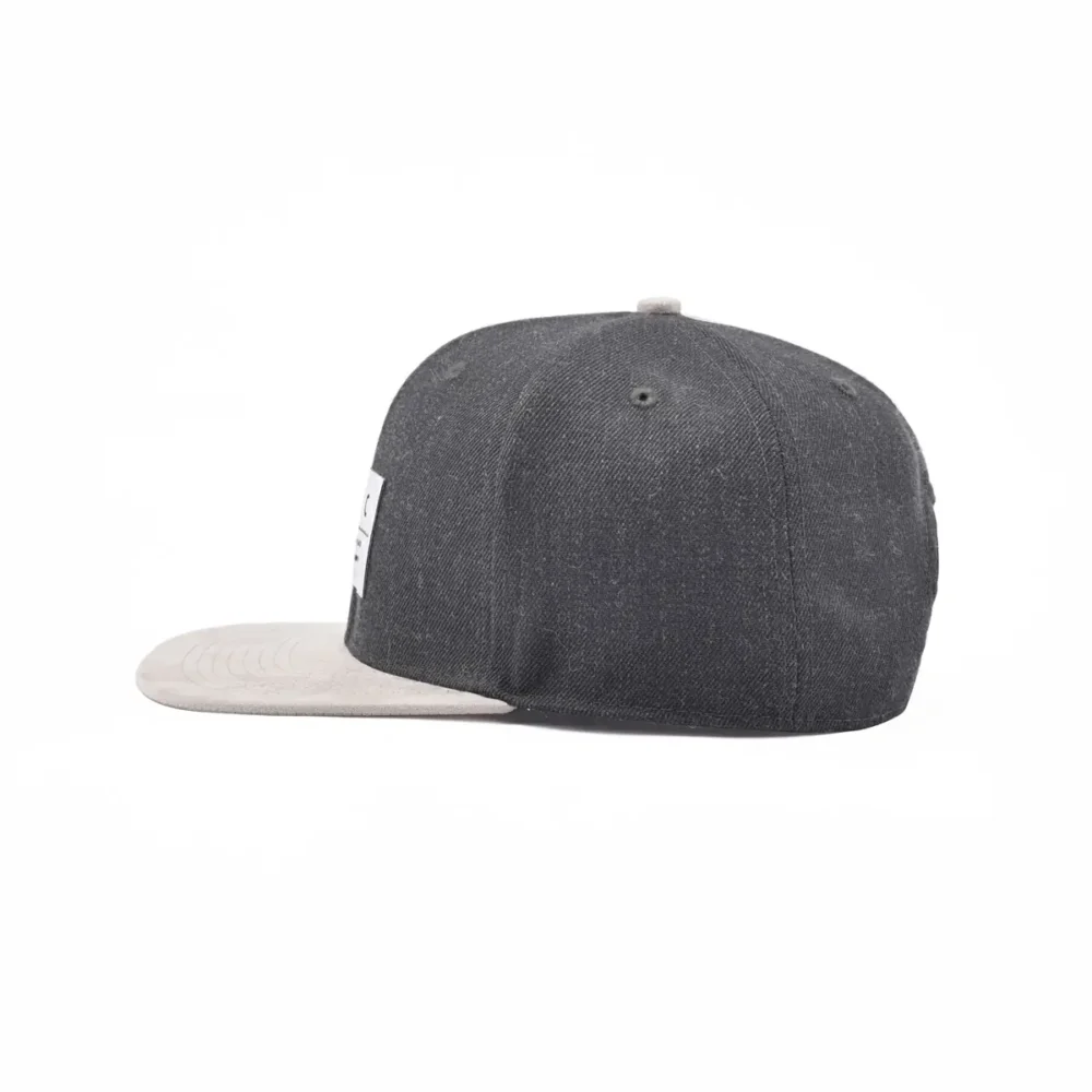 Aung-Crown-gery-and-white-snapback-hat-at-the-horizontal-view-ACNA2011127 Aung-Crown-gery-and-white-snapback-hat-at-the-horizontal-view-ACNA2011127