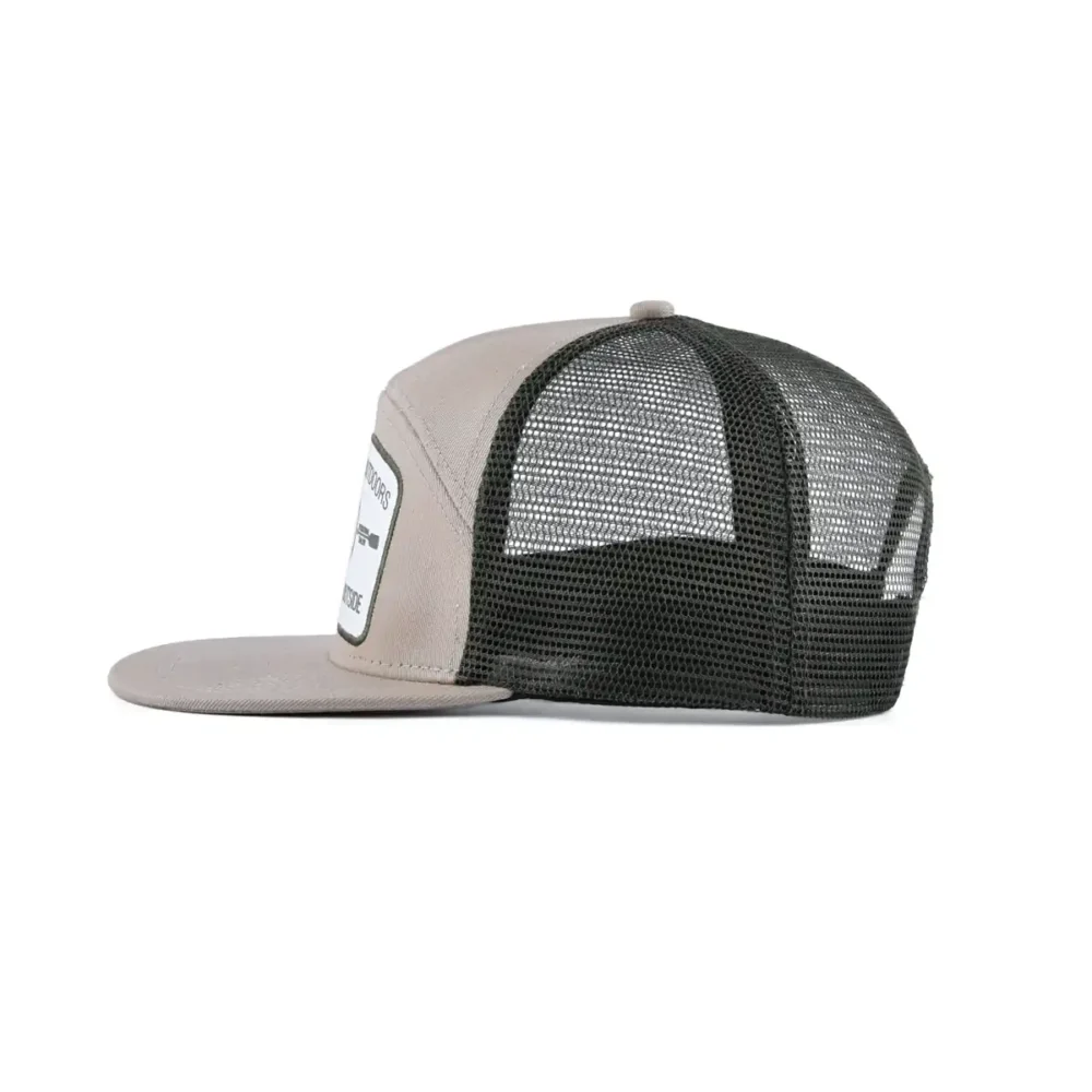 Aung-Crown-outdoor-7-panel-trucker-hat-for-men-at-the-horizontal-view-ACNA2011124 Aung-Crown-outdoor-7-panel-trucker-hat-for-men-at-the-horizontal-view-ACNA2011124