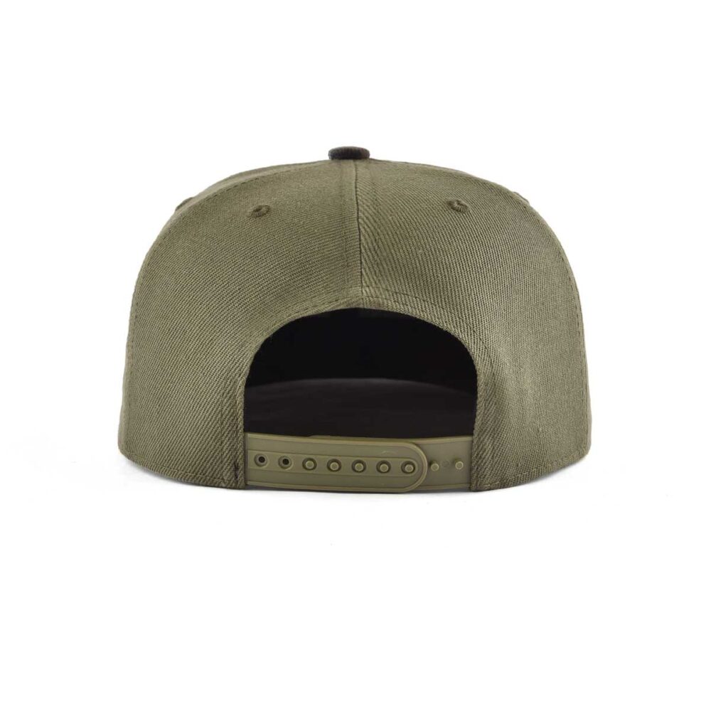 Chapéu-casual-olive-green-snapback-hat-with-a-plastic-snap-closure-KN2012241 para homem Chapéu-casual-olive-green-snapback-hat-with-a-plastic-snap-closure-KN2012241 para homem