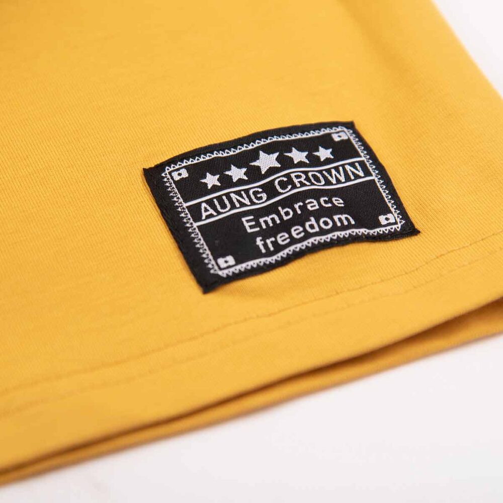 men-yellow-t-shirt-with-woven-label-near-the-hem-20201013-T000584-Ckim men-yellow-t-shirt-with-woven-label-near-the-hem-20201013-T000584-Ckim