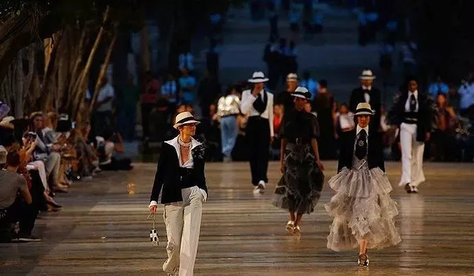 ▲Panamahüte bei der Chanel-Schau auf Kuba
