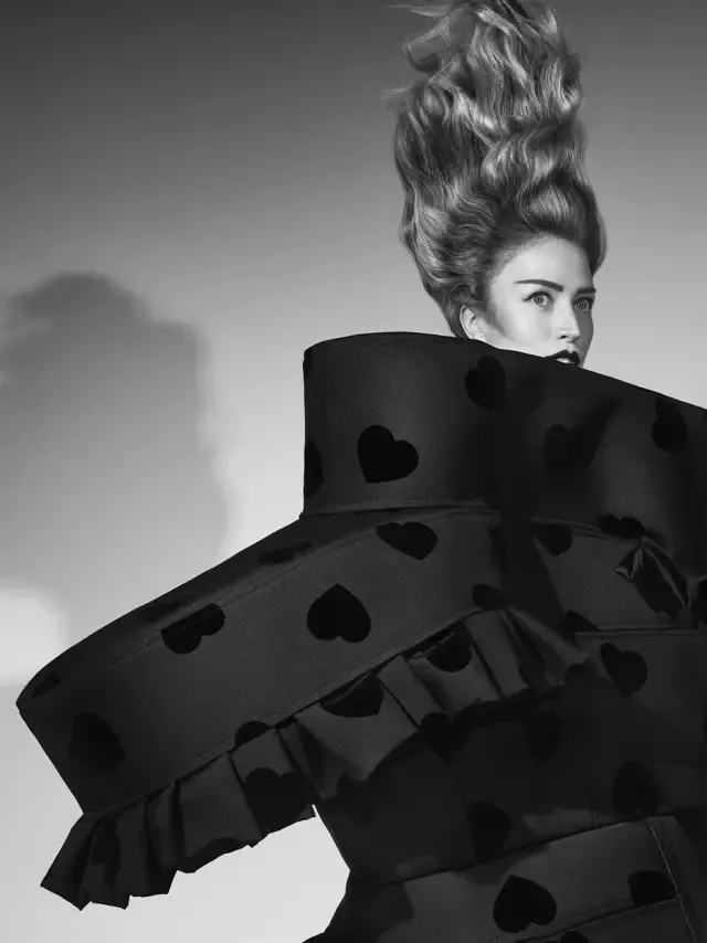 ▲ Comme des Garcons fotografiada por el fotógrafo Craig McDean, 2017.