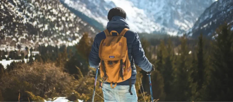 Водонепроницаемые дождевые куртки_ Уход, типы и руководство по покупке