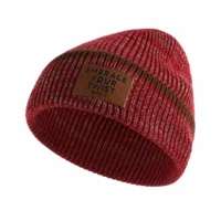 Patrón de cuero PU en dos tonos para gorro de punto AG-UWBN26021-2, efecto 3D